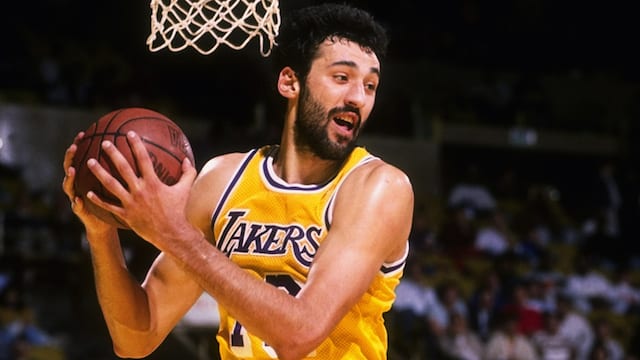 Lakers News: Vlade Divac Almost Prevented Kobe Bryant Trade In 1996