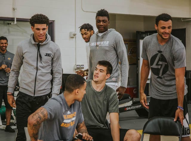 Lonzo-ball-kyle-kuzma-ivica-zubac-thoma-bryant-larry-nance-jr