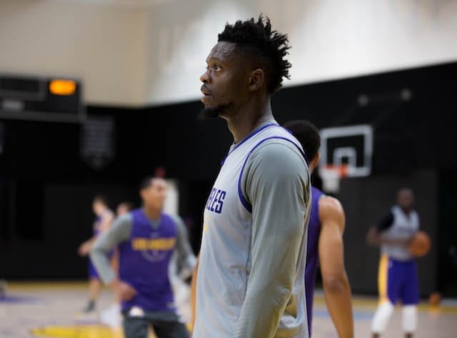 Lakerstrainingcamp-julius-randle-4