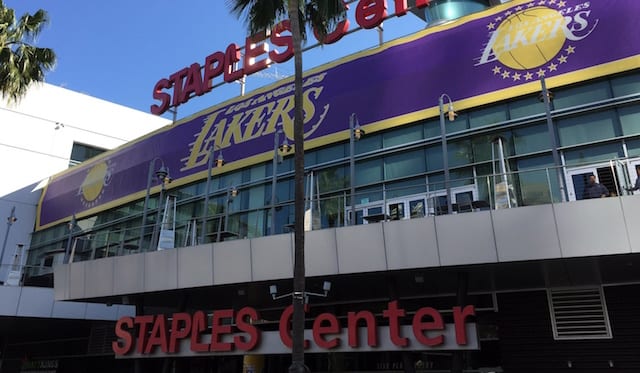 Best Places To Watch Lakers Games