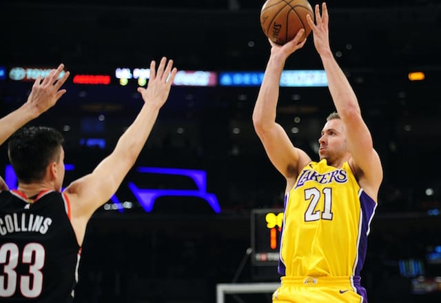 Travis Wear, Lakers