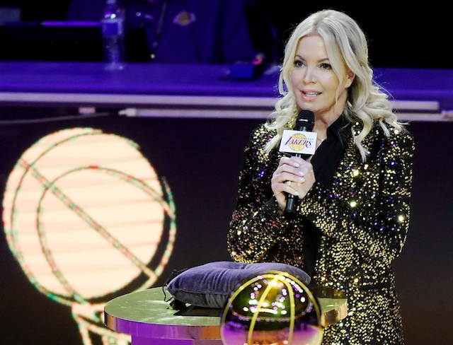 Jeanie Buss, Larry O'Brien trophy, Lakers