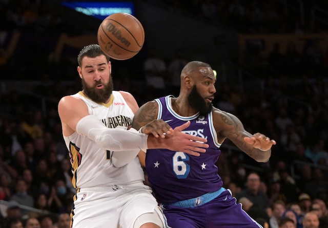 LeBron James, Jonas Valanciunas, Lakers